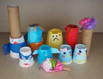 なにやら棚も作品の一部のようです