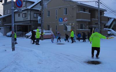 雪道も歩道で活躍するＳＧの皆さん