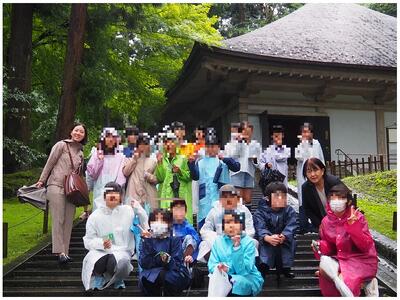 見てください。傘いらなくなりました。ミラクル晴れ学年。この後、お天気一切心配なしでした。