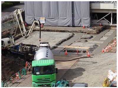 基礎部分に新たにホールが建設される予定です