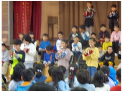 ３年生！　新しく学習している笛を使います！