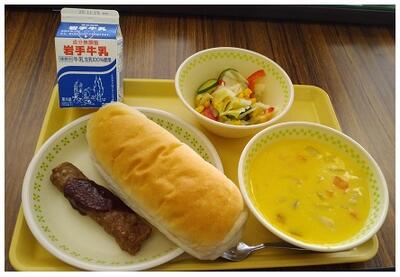南瓜スープを熱々で食べられるのは検食の特権でしょうか