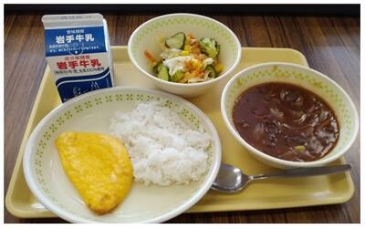 ビーフシチューが見るからに美味しい色をしています