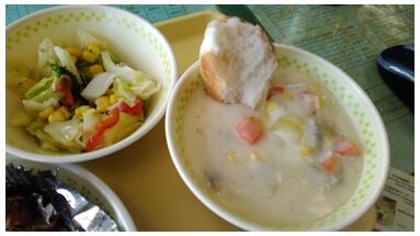 クラムチャウダーとシチューの違いはなんでしょう？