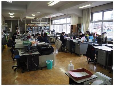 黙々とデスクワーク