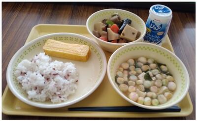 丸いお麩がめでたい感じを引き出しています