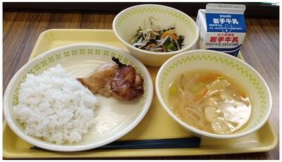 和風の給食は落ち着きます