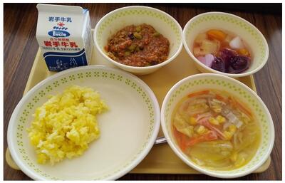 ご飯が少なそうに見えますが