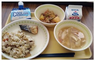 肉じゃがの甘味がご飯によく合いました