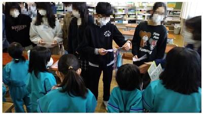 「めっちゃ、嬉しい！」と言っています