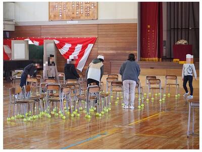 体育館の椅子並べは几帳面さが必要