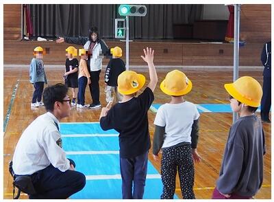 体育館に信号機