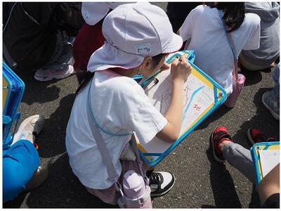 社会の学習ですのでメモが大事　３年生