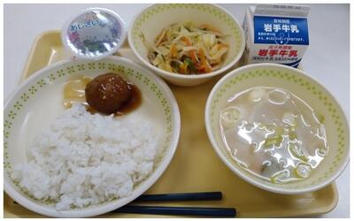 けんちん汁は野菜たっぷり　ビタミン吸収