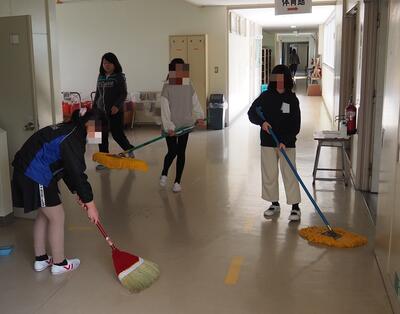 前日も、当日の朝も分担した場所を美しく掃除