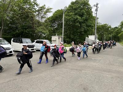 結構、最初の歩きでめげます
